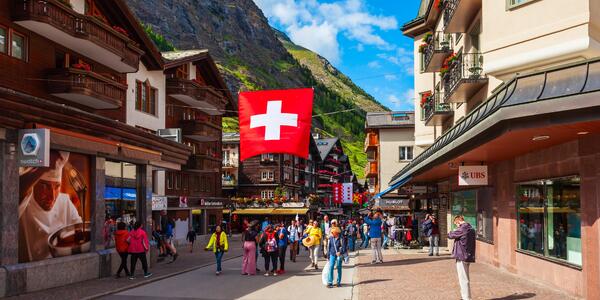 La Svizzera ha Abolito i Dazi sui Prodotti Industriali: Ecco Cosa è Cambiato dal 1° Gennaio 2024