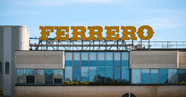 Ferrero investe negli USA e sfida i giganti del cioccolato