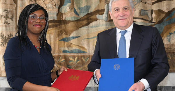 Italia e Regno Unito Firmano un Memorandum su Export e Investimenti